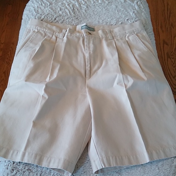 Evergreen Shorts - Picture 4 of 9